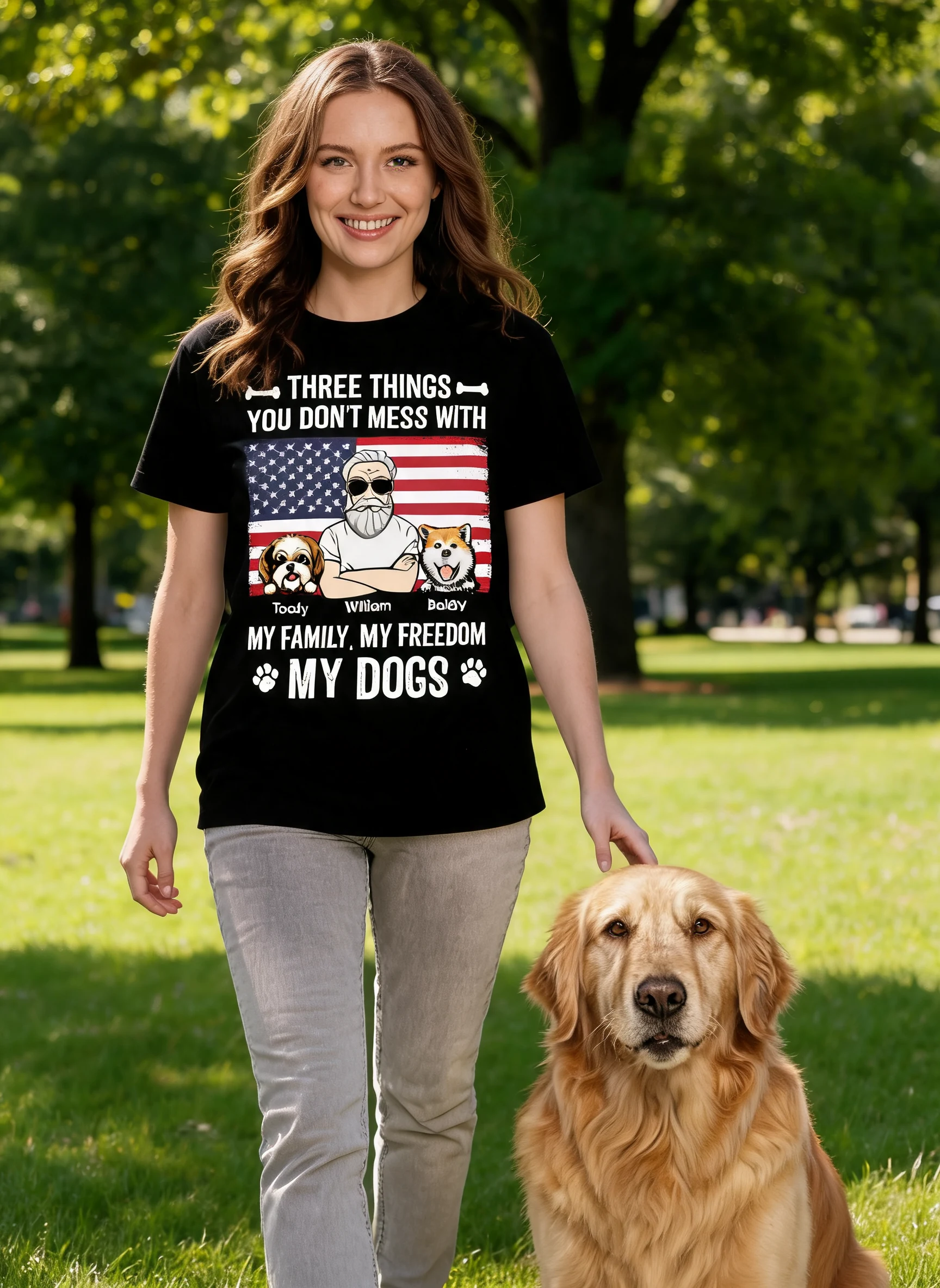 3 Dinge Mit Denen Du Dich Nicht Anlegst Meine Familie Meine Freiheit Meine Hunde Unabhängigkeitstag 4. Juli Personalisiertes Shirt — Schwarz