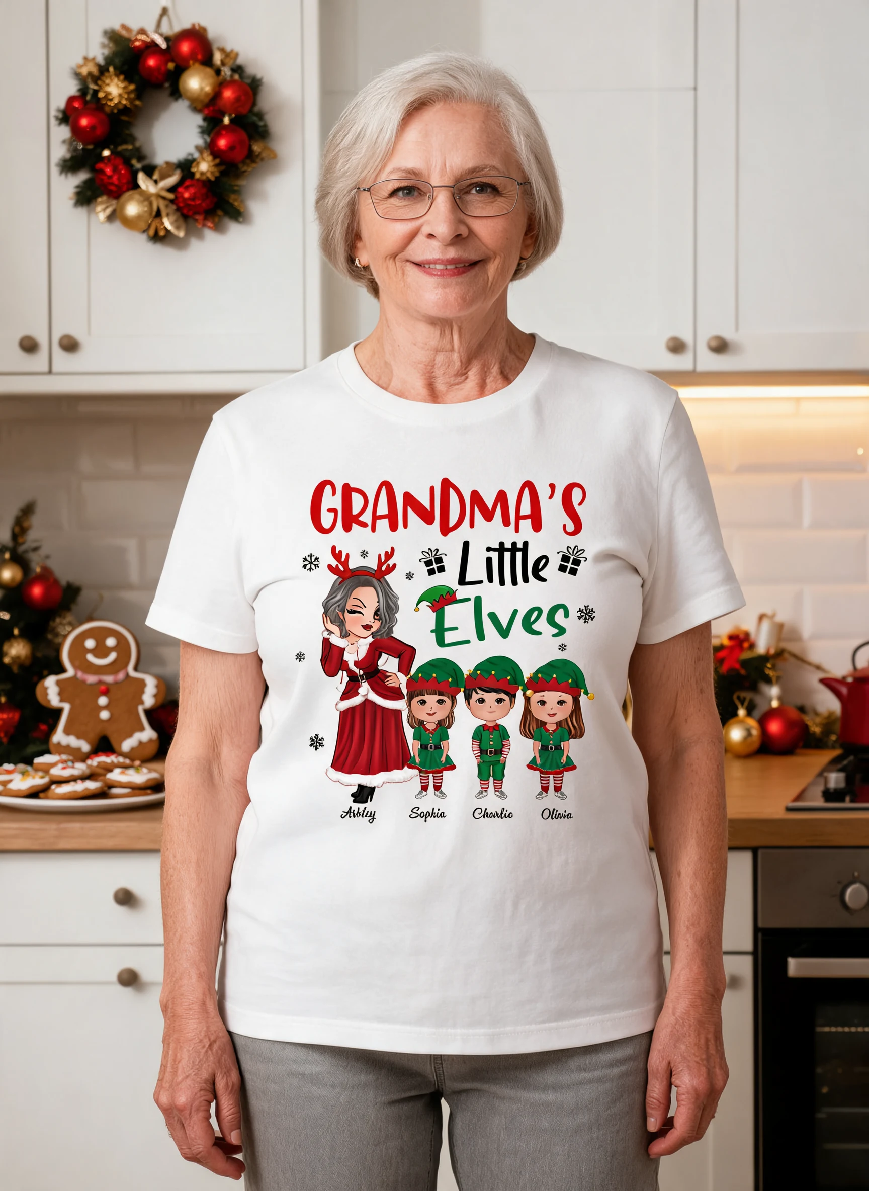 Camiseta Personalizada de Navidad Bonita Abuela Mamá Pequeños Elfos Muñeca Niños — Blanco
