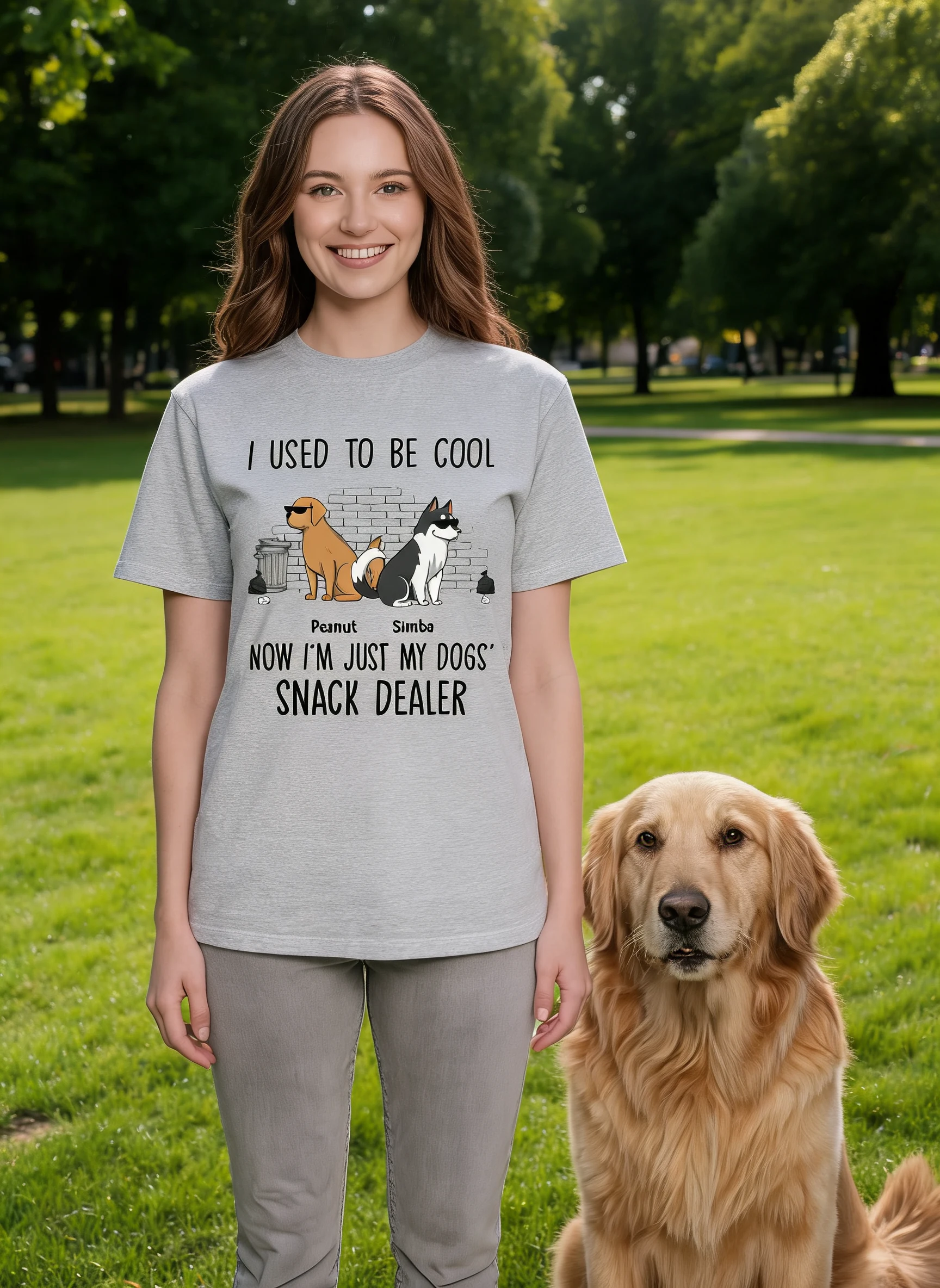 Maman Chien Papa Chien Dealer de Snacks Chiens Drôles Dessin Animé T-shirt Personnalisé — Gris Sport