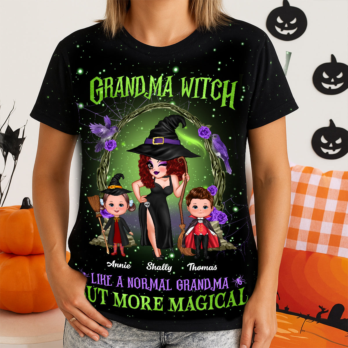 T-shirt Personnalisé Jolie Sorcière Mamie & Enfants Violet Et Vert, Costume d'Halloween pour Mamie — Noir