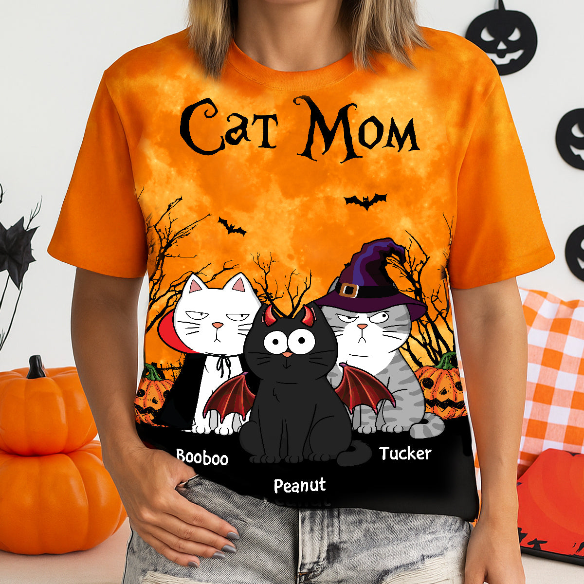 Katzenmama Halloween Mondlicht Fledermaus Baum Nervige Katze Personalisiertes Shirt, Schnurr-perfektes Kostüm für Katzenliebhaber — Hellblau